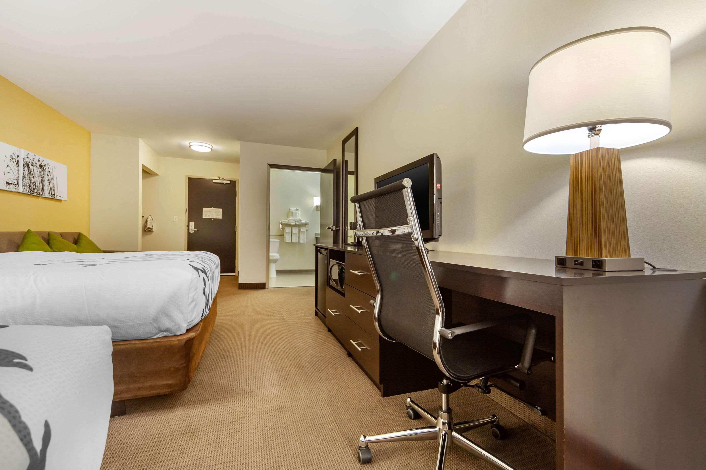 Sleep Inn & Suites Fargo Medical Center Exteriör bild