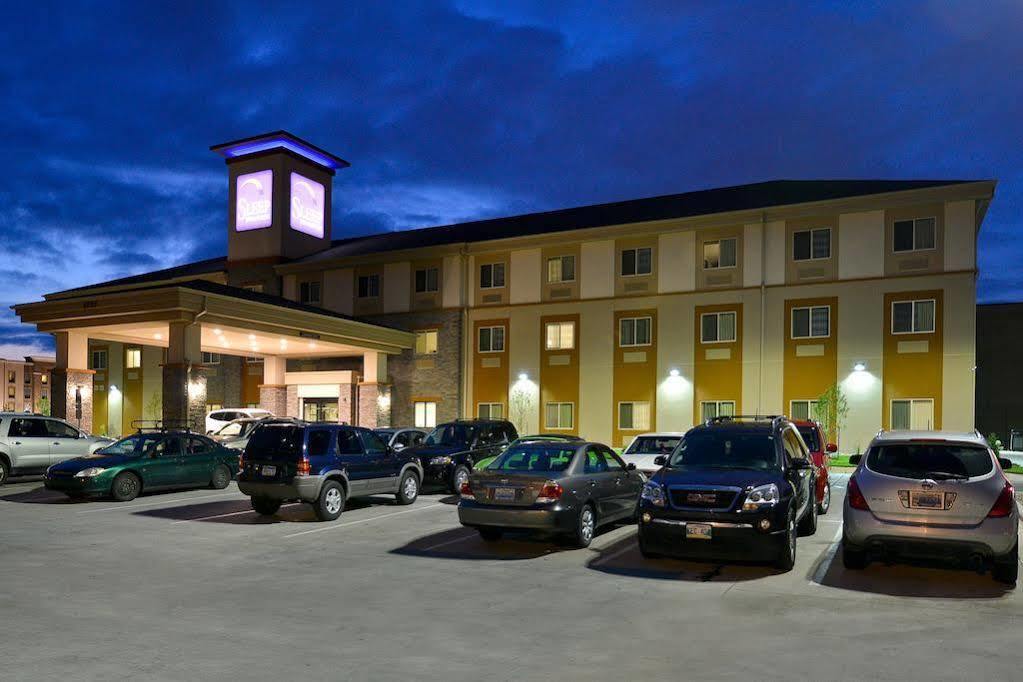 Sleep Inn & Suites Fargo Medical Center Exteriör bild